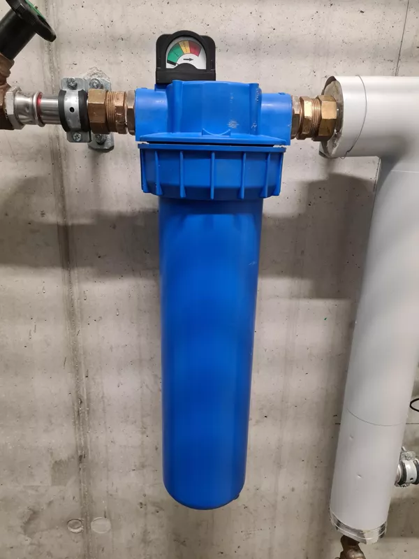 Récupération de l'eau de pluie : filtre à gouttière<br />

